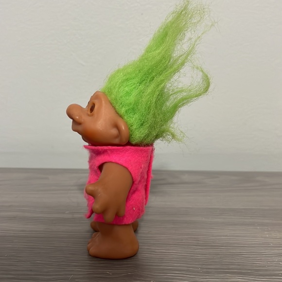 Vintage Dam Troll with Green Hair and Pink Felt Shirt or Dress - Picture 4 of 7